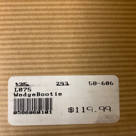 Bussola suede studded booties - Picture 6 of 6